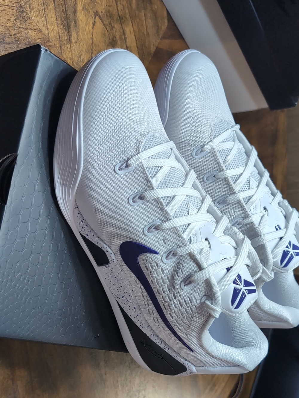 Nike Kobe 9 EM Protro "White Court Purple"